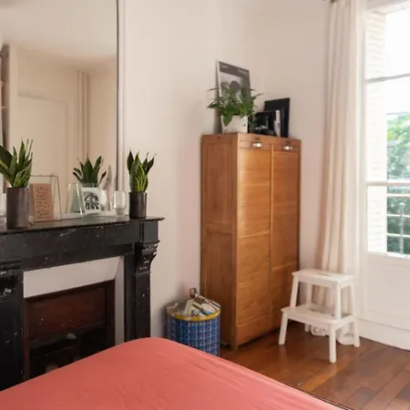 Sublime 43m Ideal For A Couple In Paris! Apartment